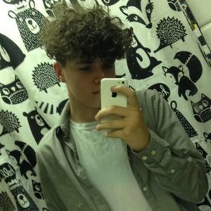 Meet your Posher, Julian